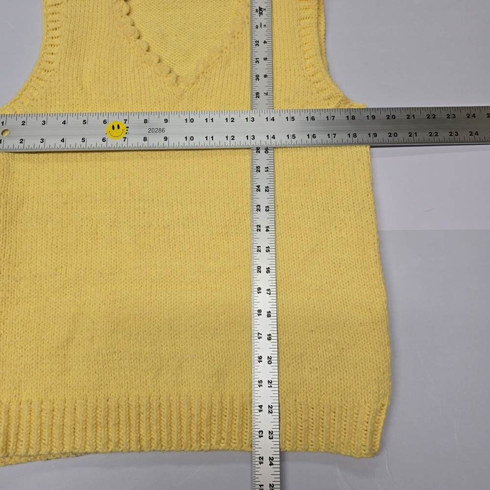 Vintage Womens Yellow Knit V Neck‎ Sleeveless Vest Sweater - Picture 3 of 4